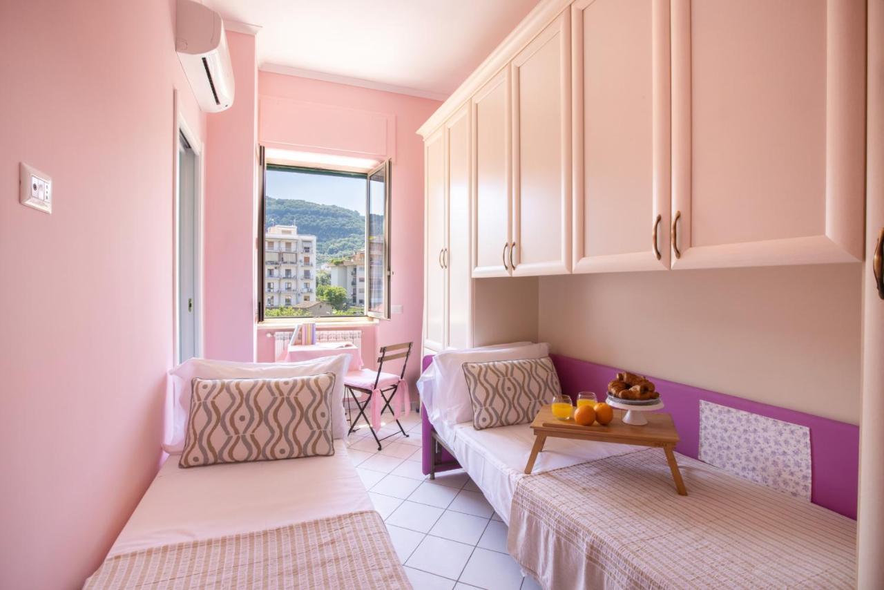 City Home In Sorrento With Balcony And View Экстерьер фото
